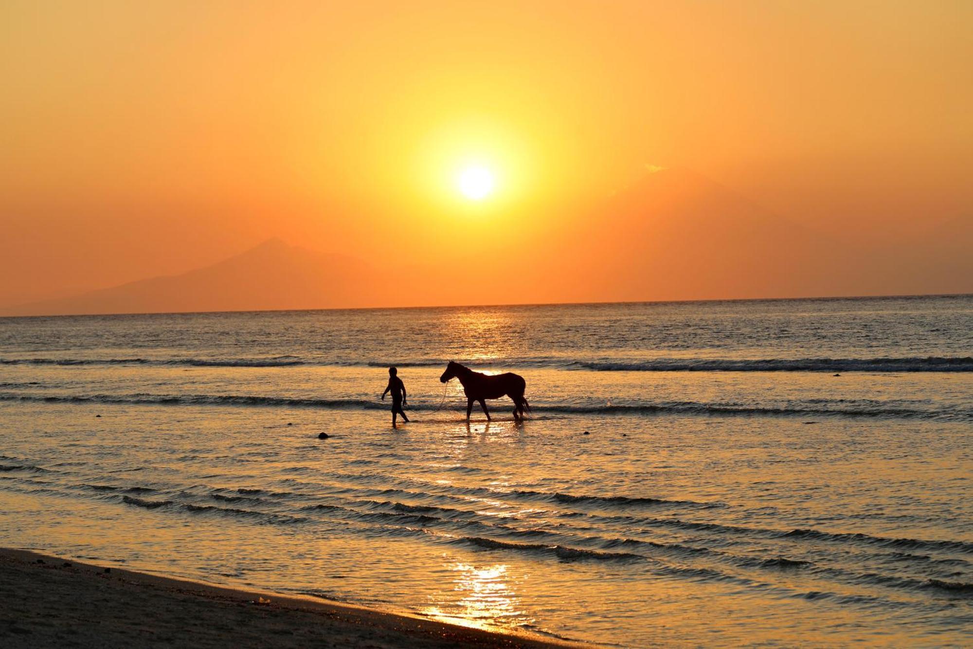 Villa Sunset Beach Gili Trawangan Zewnętrze zdjęcie